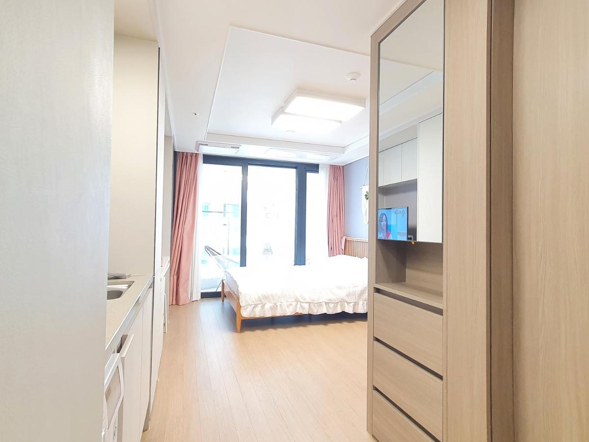 בוסאן Holiday Apt Gwangan Beach מראה חיצוני תמונה