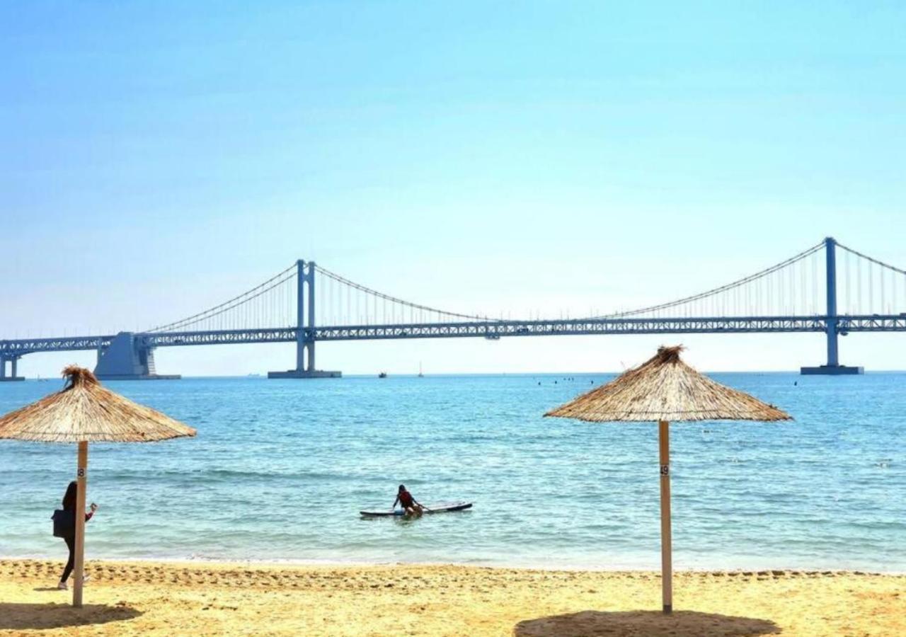 בוסאן Holiday Apt Gwangan Beach מראה חיצוני תמונה