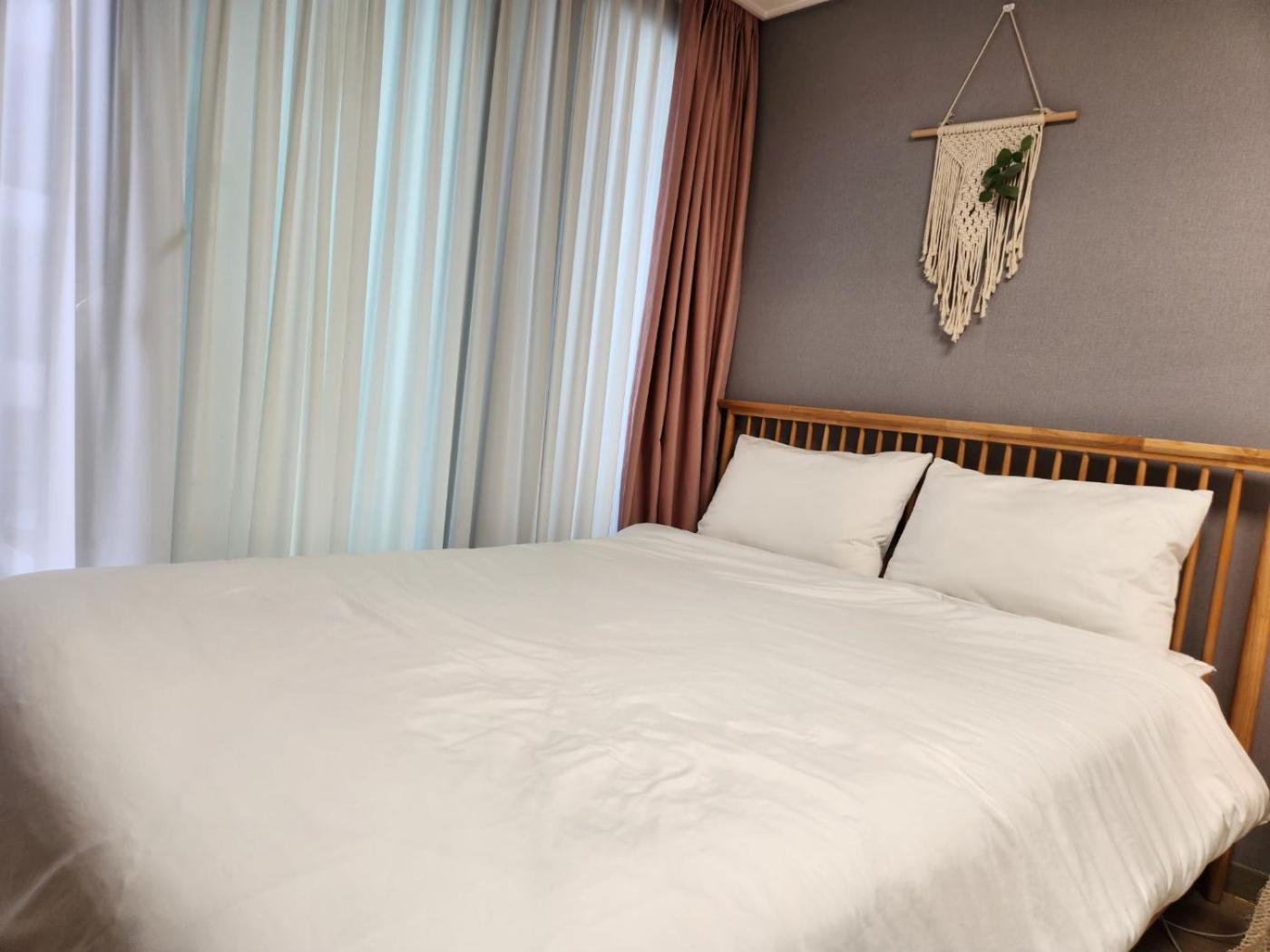 בוסאן Holiday Apt Gwangan Beach מראה חיצוני תמונה